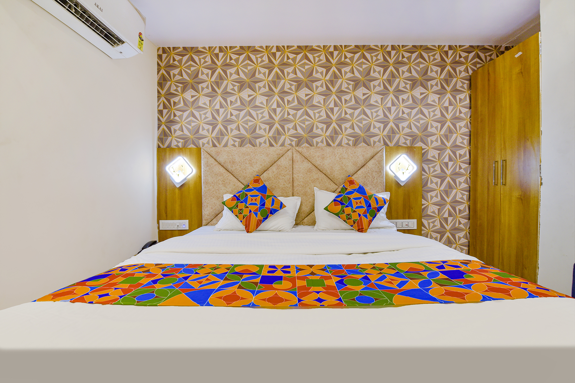 FabHotel New York, Ahmedabad 5