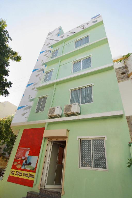 Hotel Srisant By Gravity Hospitality, Madurai 2