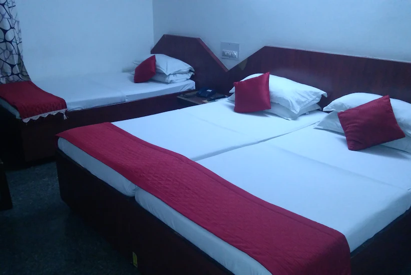 Hotel Sapthagiri Balla