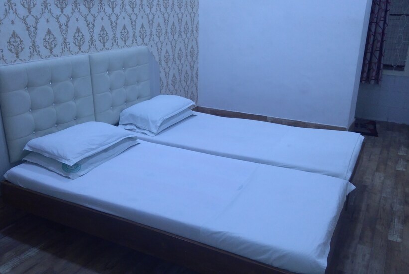 Hotel Sapthagiri Balla