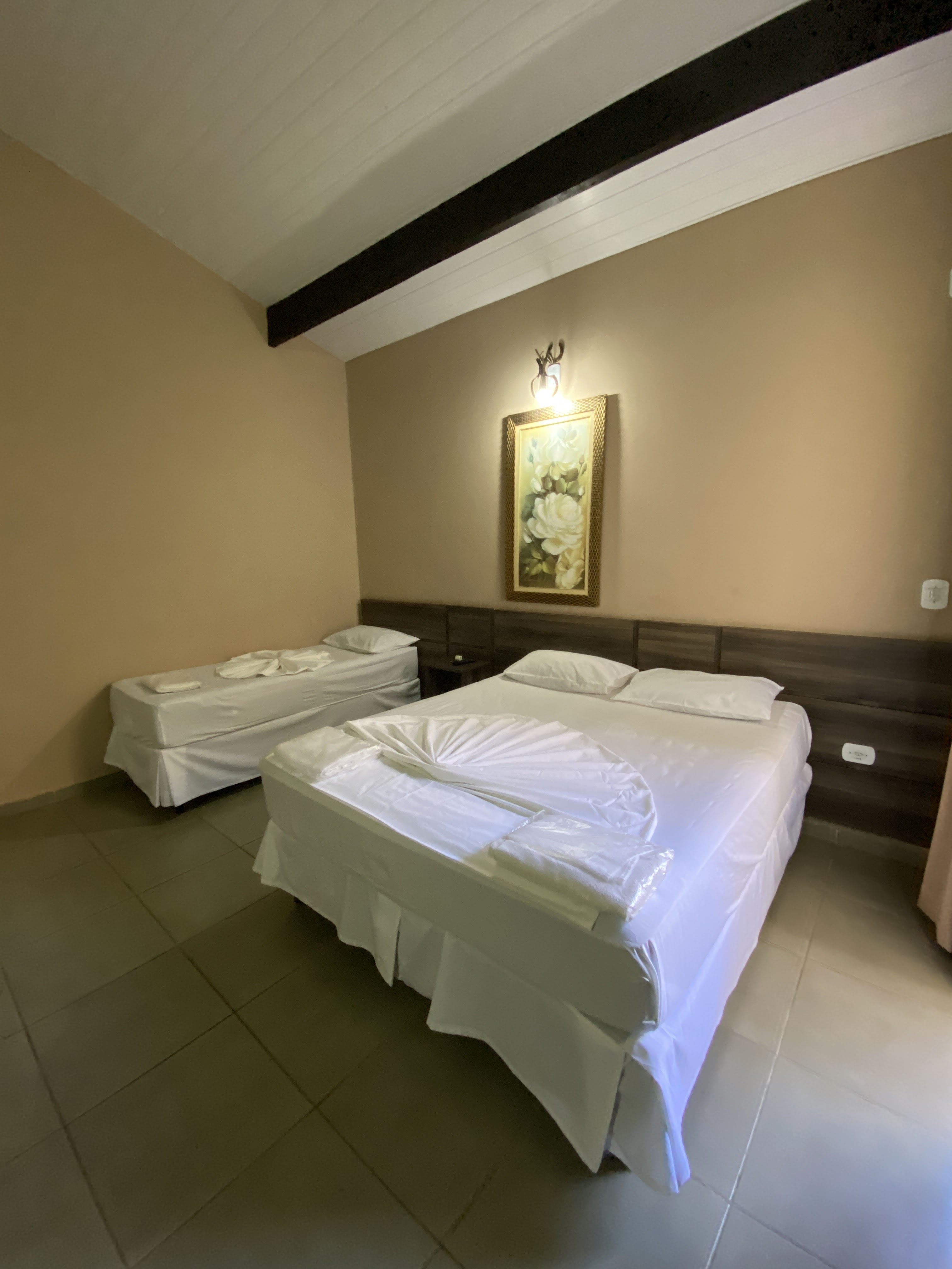 Superior Triplo - 1Casal + 1Solteiro