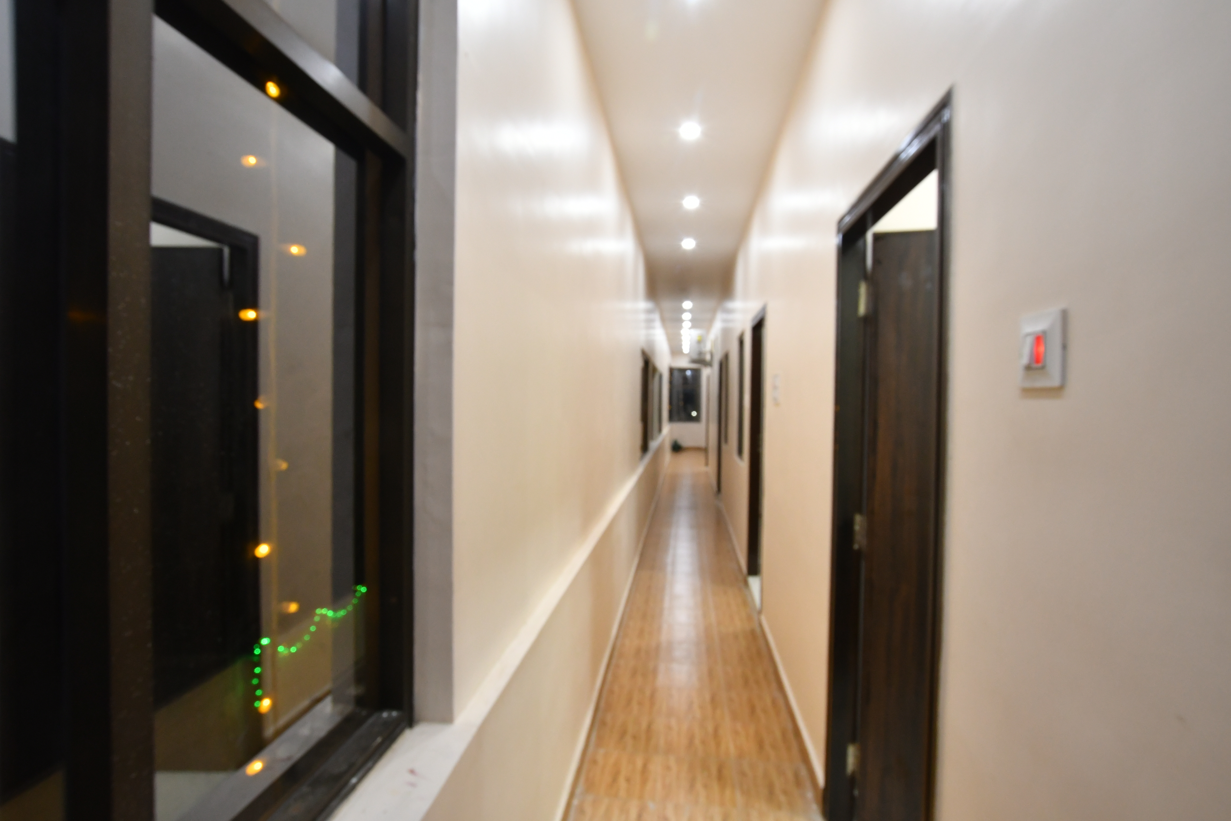 SRI VIJAY BALAJI MAHAL AC