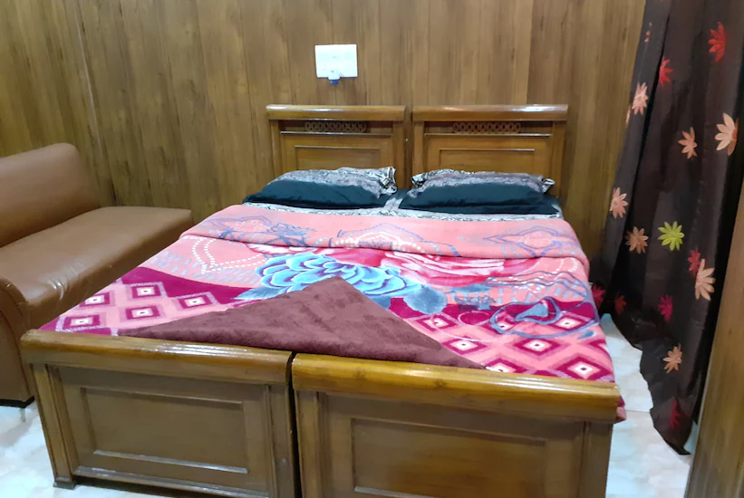 YD Homestay, New Delhi 2