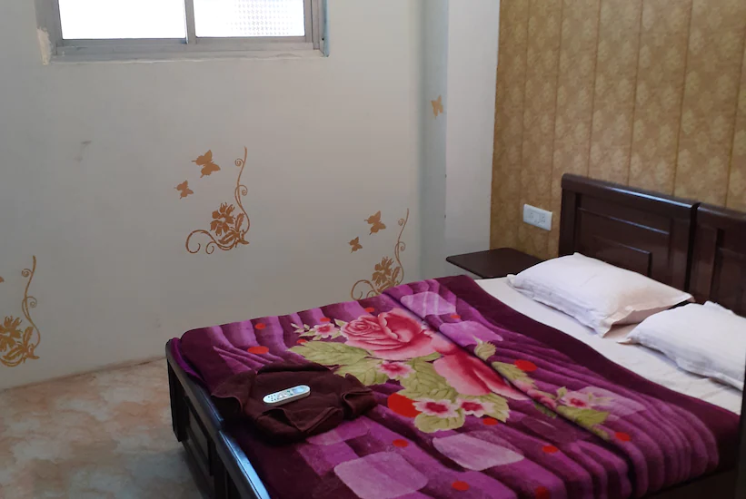 YD Homestay, New Delhi 4