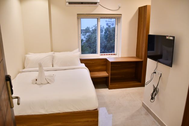 Dhruv Elite and Banquets