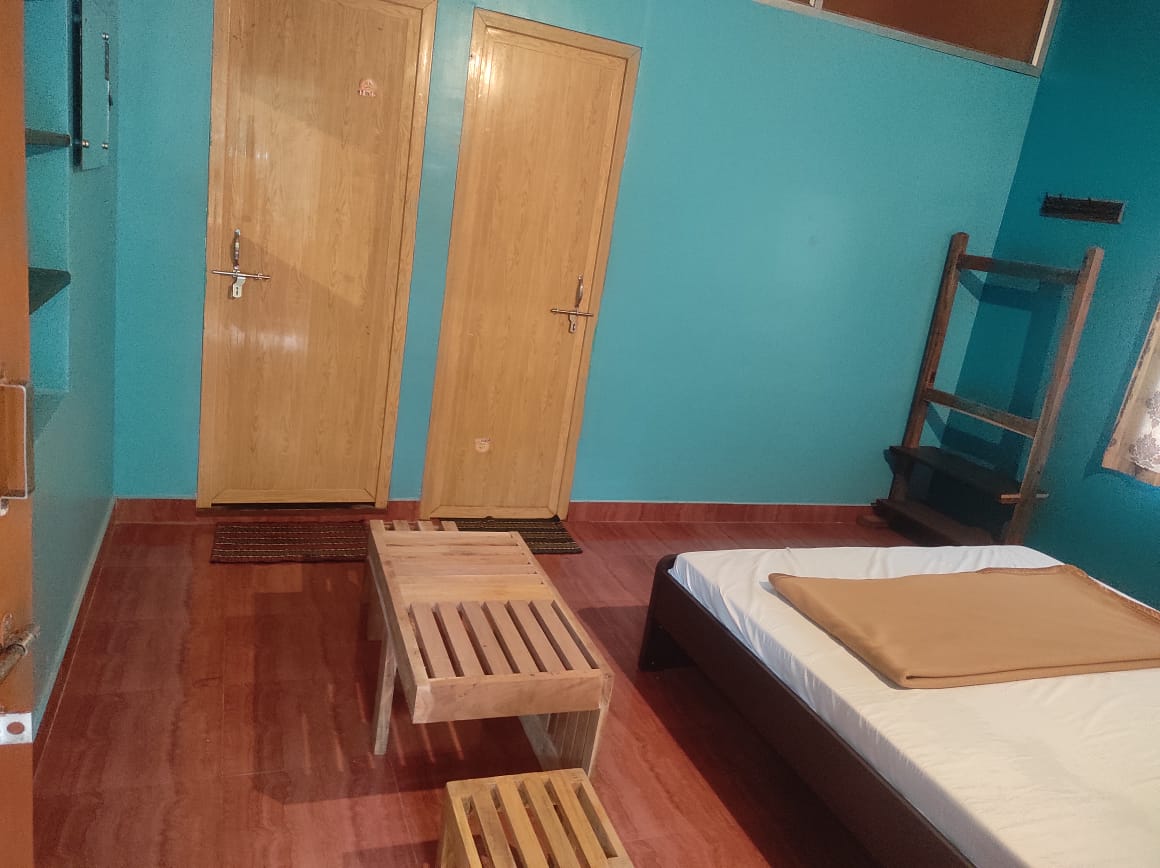 Anchu Stay, Gokarna 3