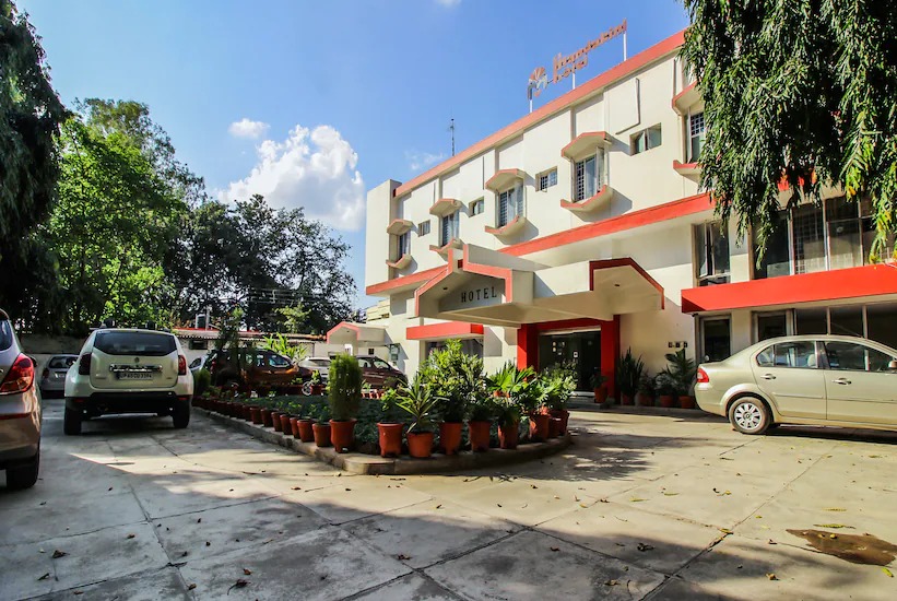 Mandakini Hotel