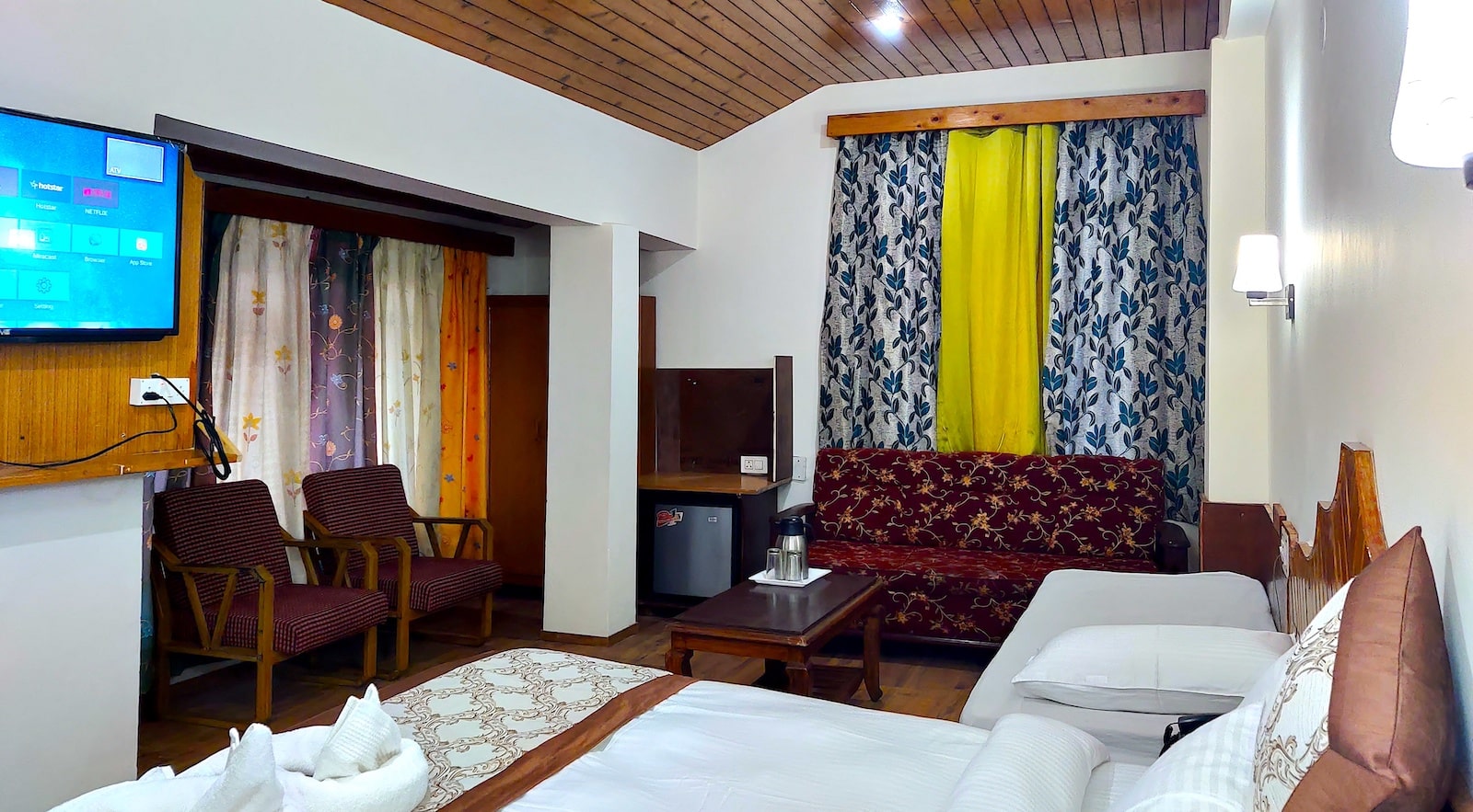 Shhandella near Mall Road, Manali 3