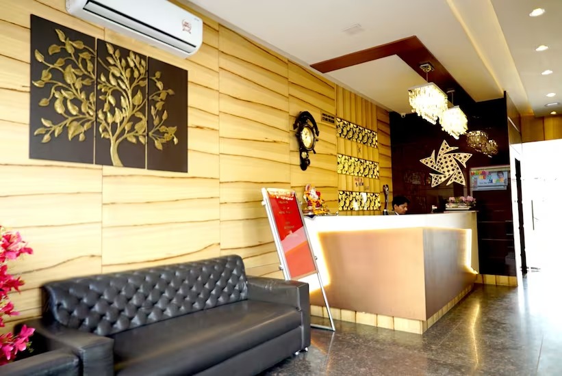Hotel Galaxy, Mathura