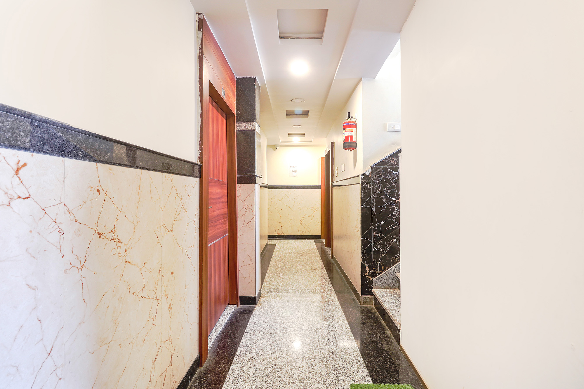 FabHotel Royal Aanandam, Gwalior 5
