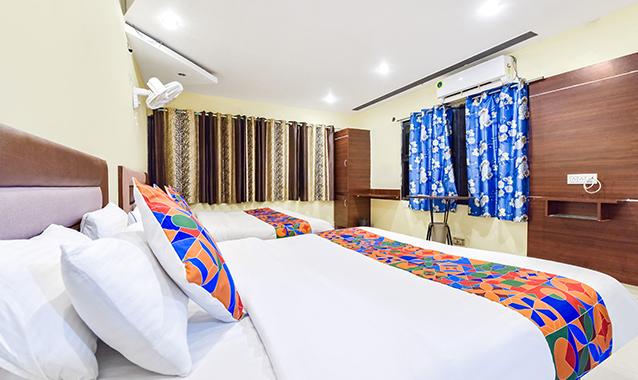 FabExpress Poonam Palace, Ahmedabad 4
