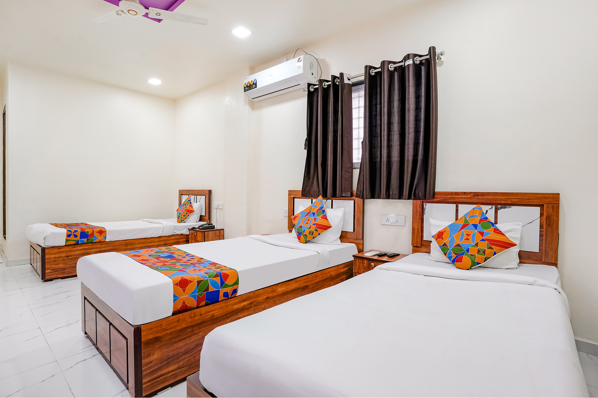 FabExpress Chaitanya Inn, Pune 2