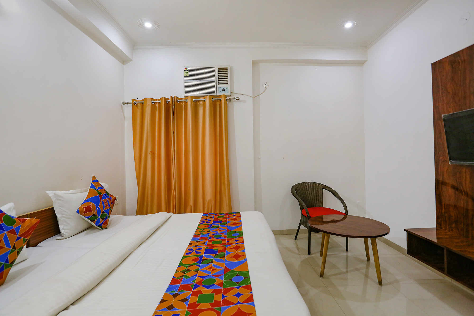 FabHotel 52 Ivory, Gurgaon 4