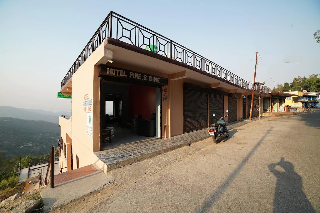 Hotel Pine & Dine Almora, Almora 5