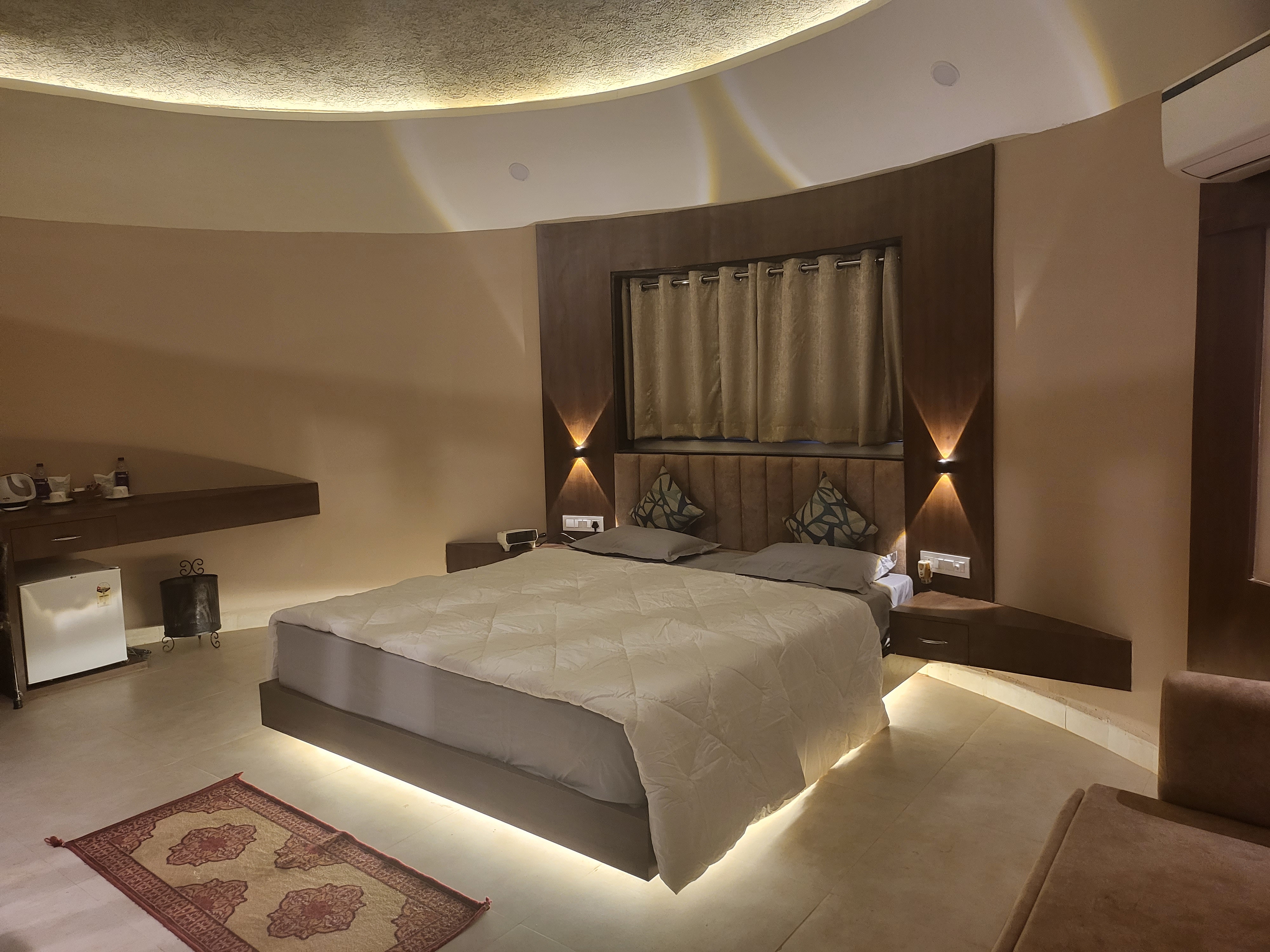 Mowgli's Den, Pench 4