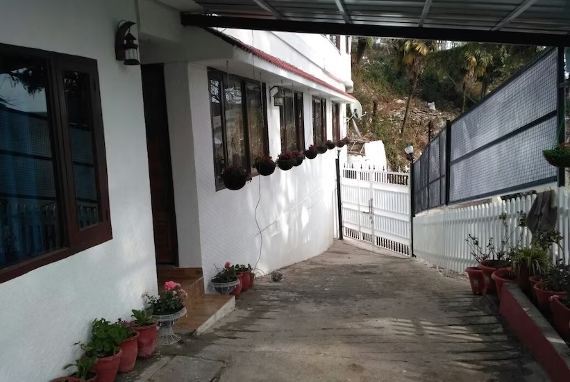Hotel Kahkashan, Mussoorie 4
