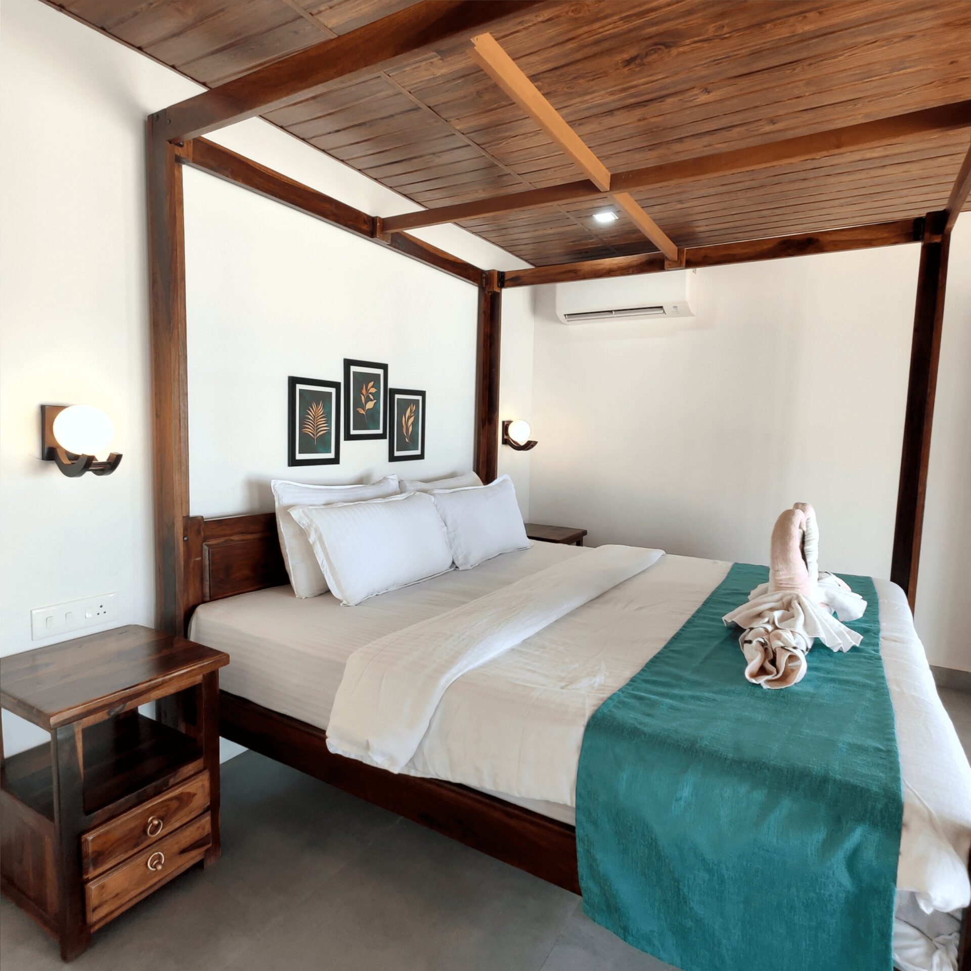 The Shore Beach Resort, Goa 3
