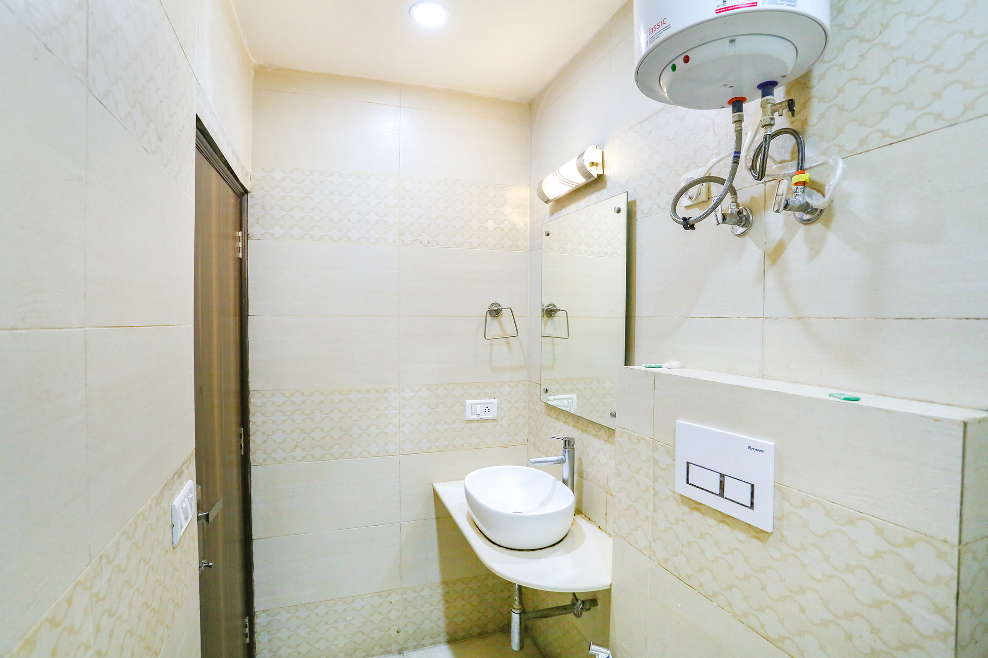 FabHotel The Grand Bella, New Delhi 5