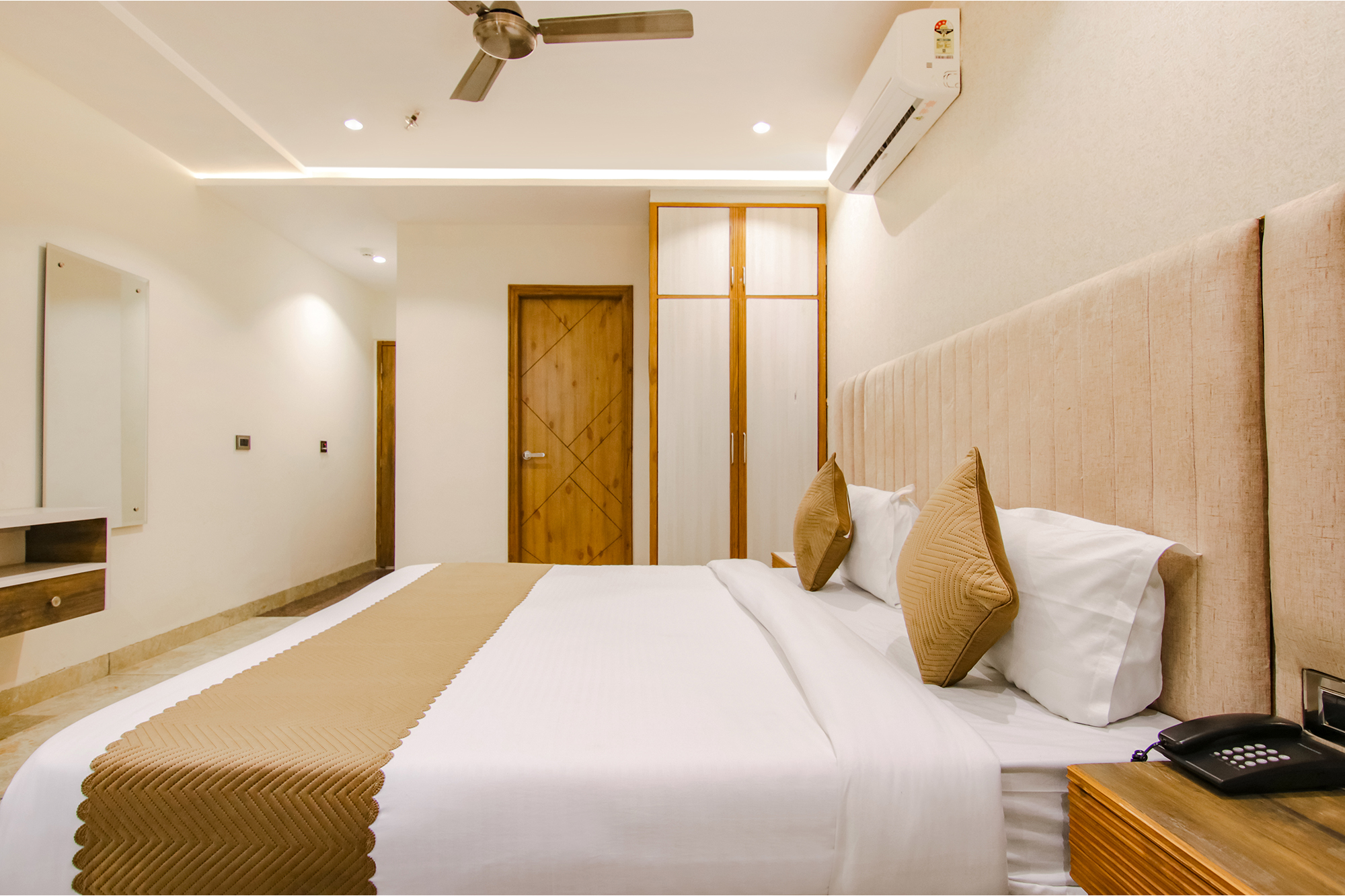 FabHotel Prime The Eminence