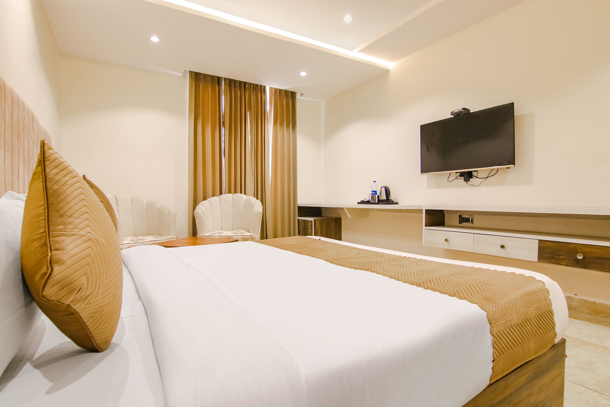 FabHotel Prime The Eminence, Mohali 4