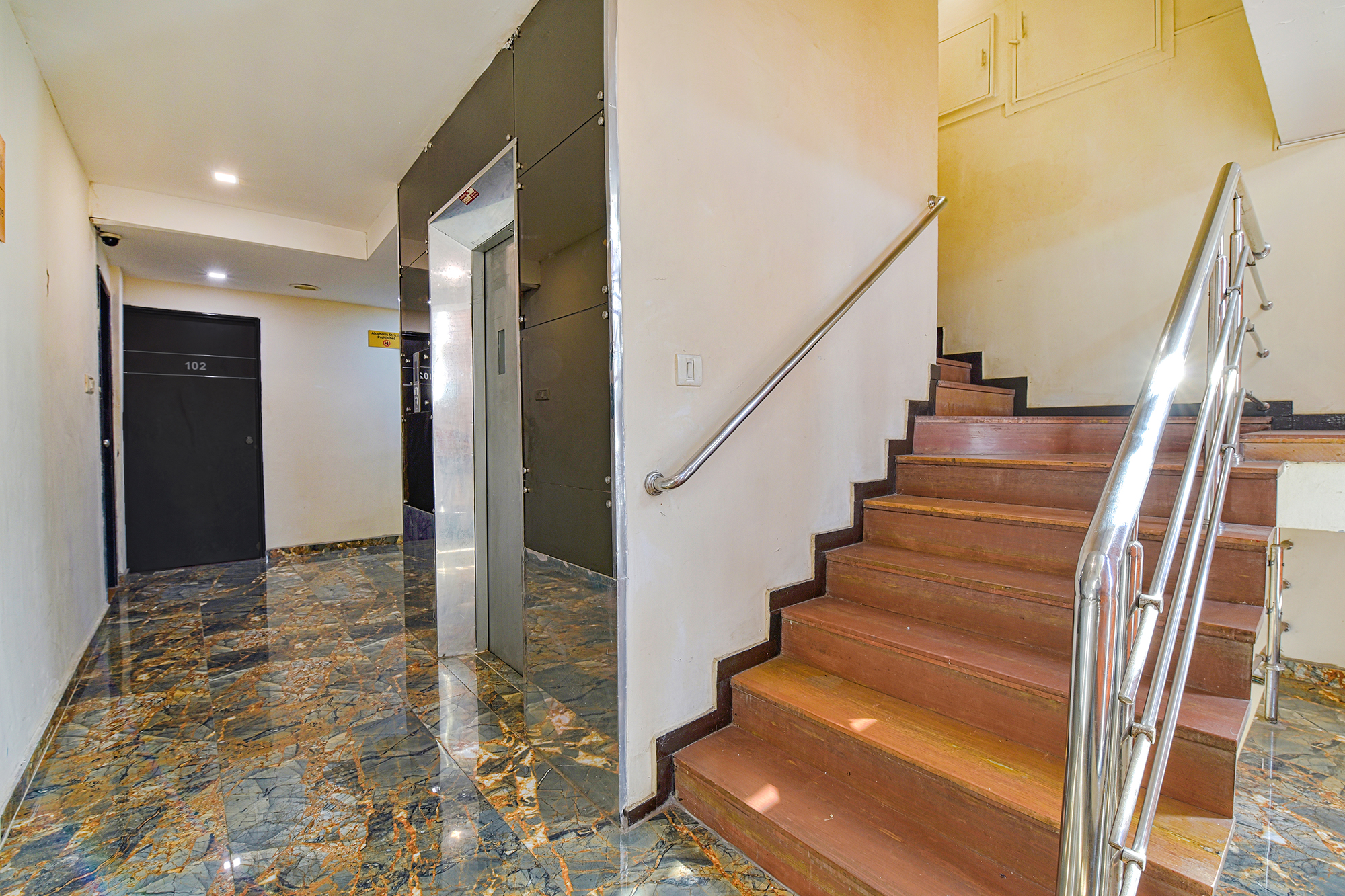 FabHotel Telikos Silver, Vadodara 2