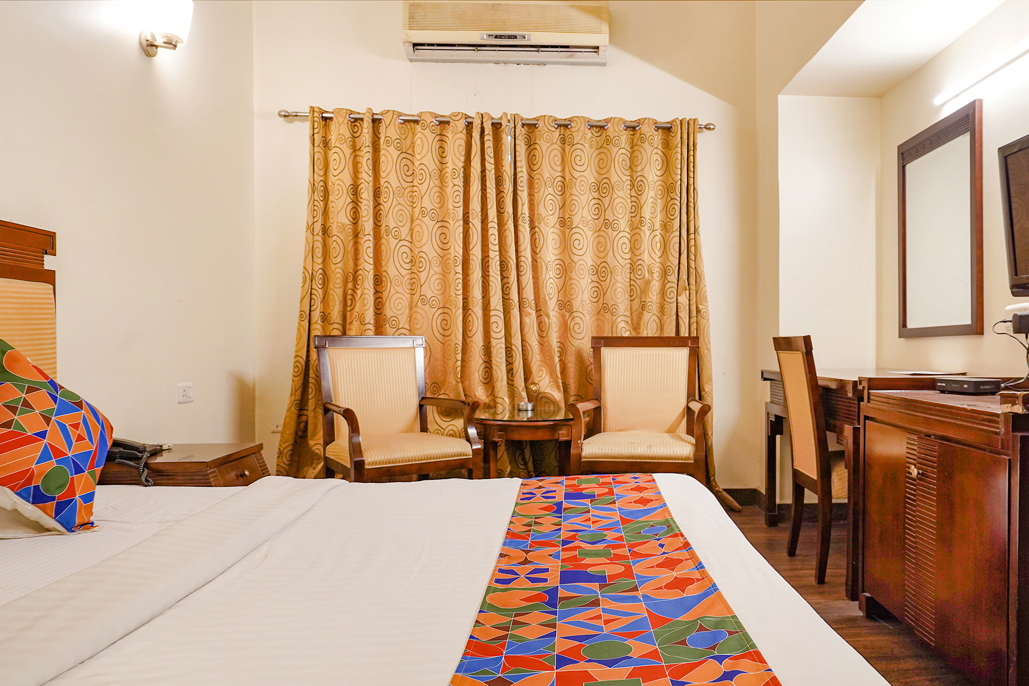 FabHotel F9 Sector 66, Noida 4