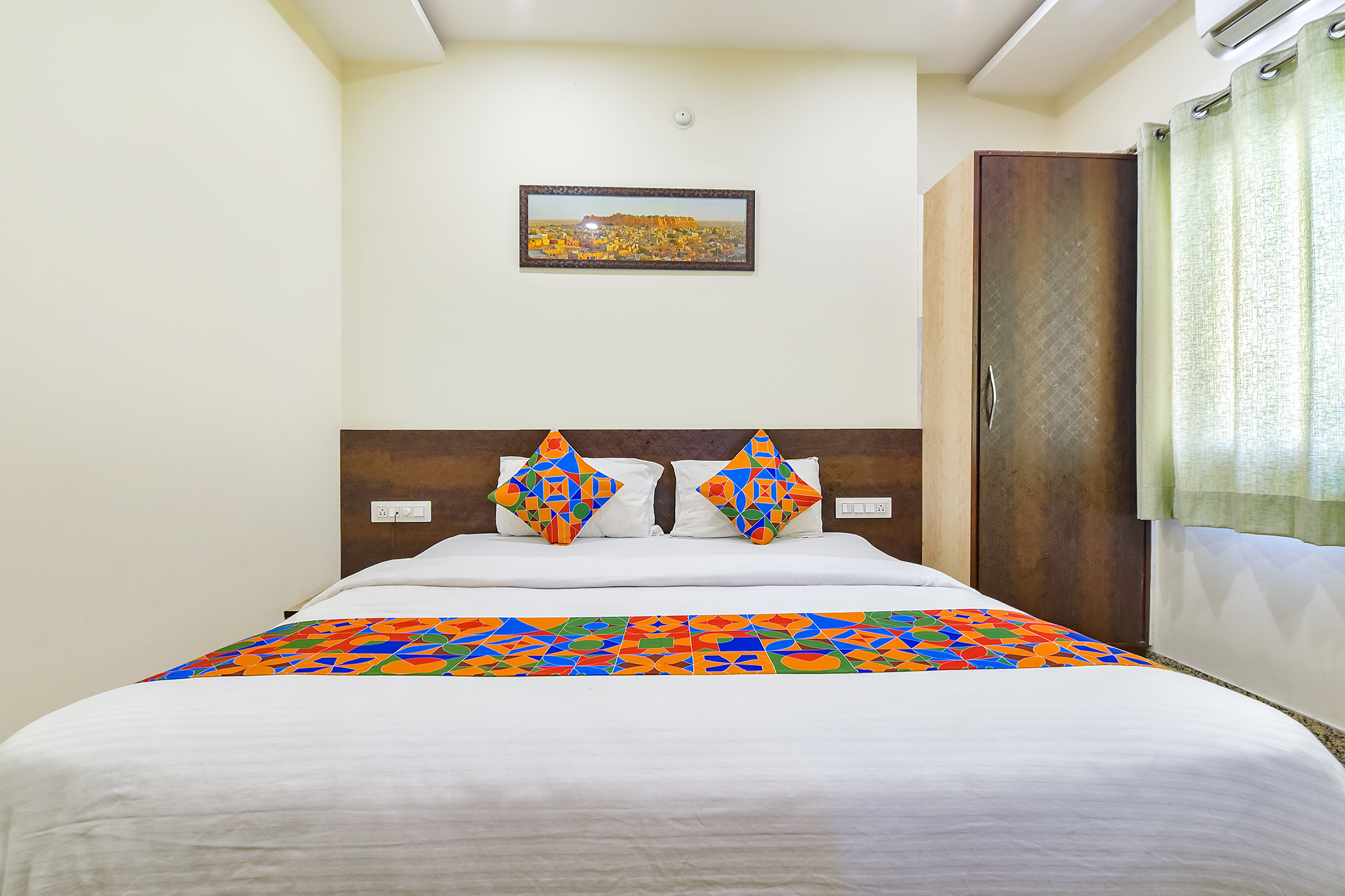 FabHotel Vardan Villa