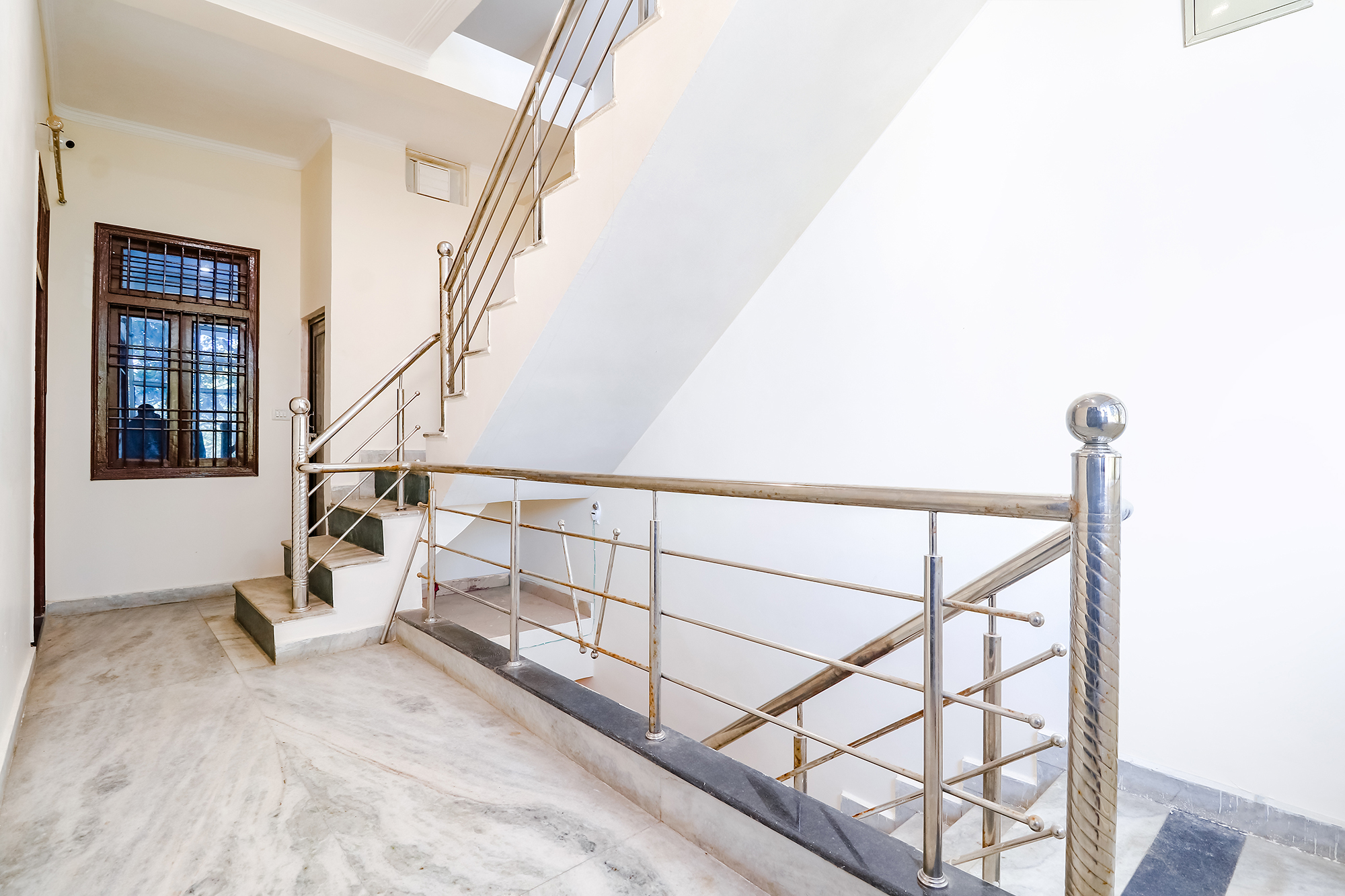 FabExpress Royal Villas