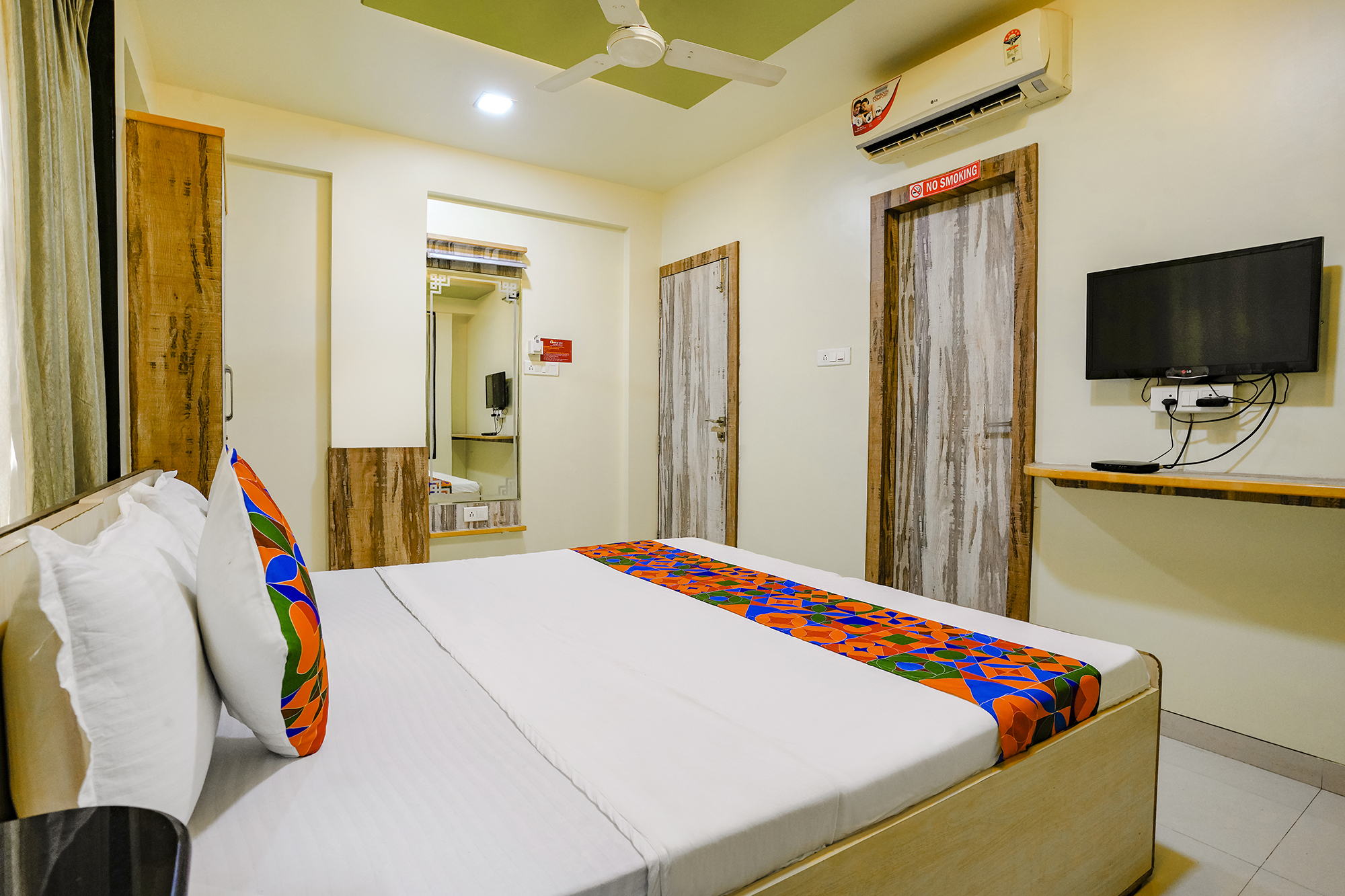FabHotel Happy Homely Stay, Pune 5