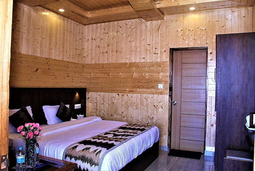 Resort Extreme Village Cottages Chail