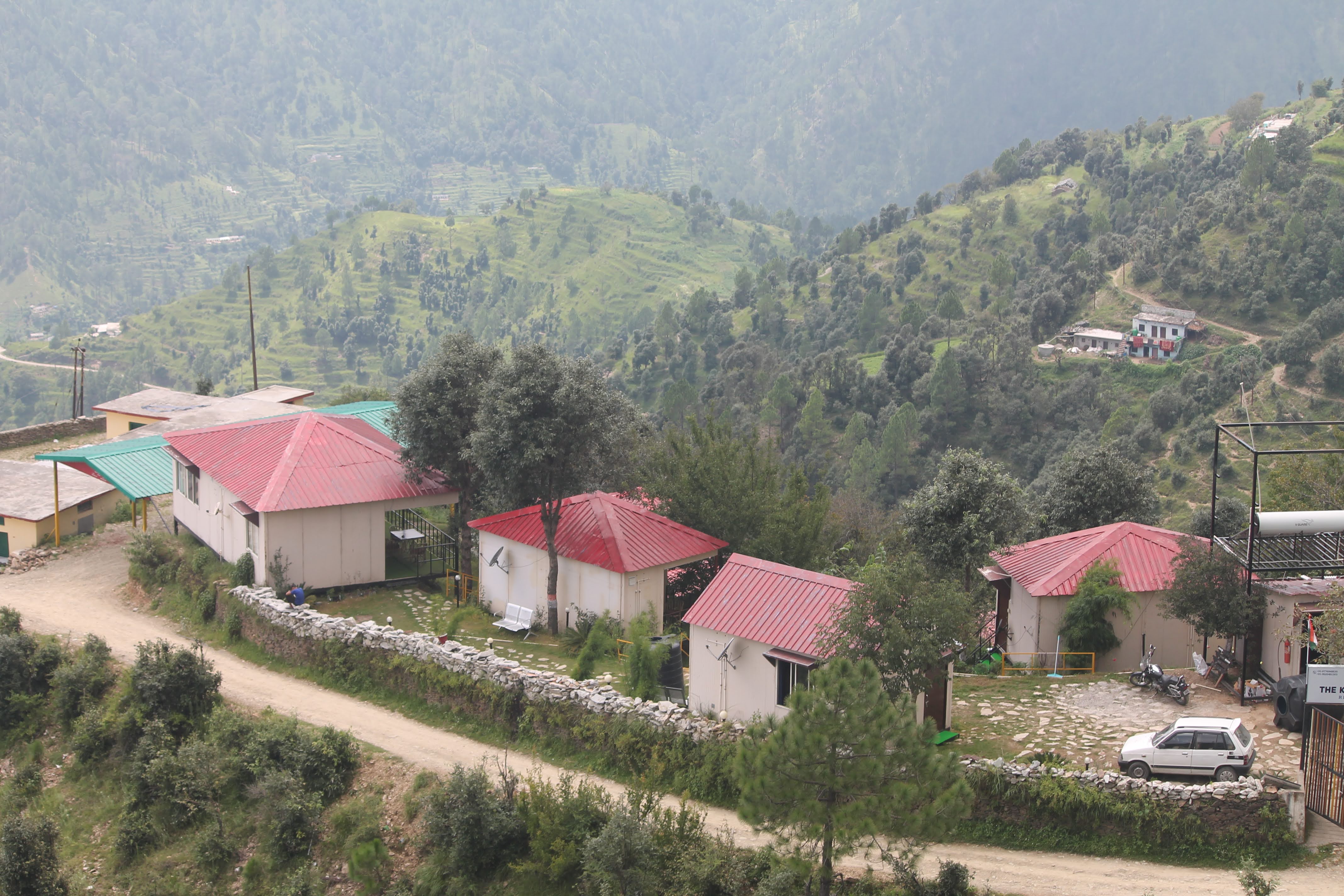 Hotel Kanatal Arbour