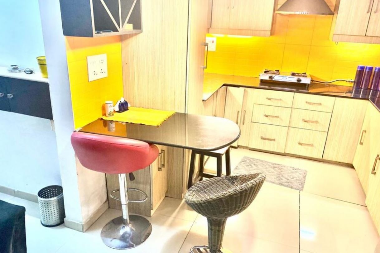 2Bhk Fortune HomeL-96A Saket Near Max, New Delhi 3
