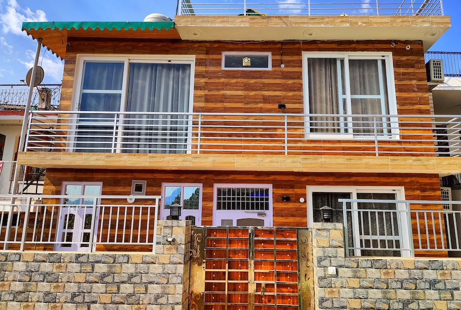 Blue Stone, Kasauli 4