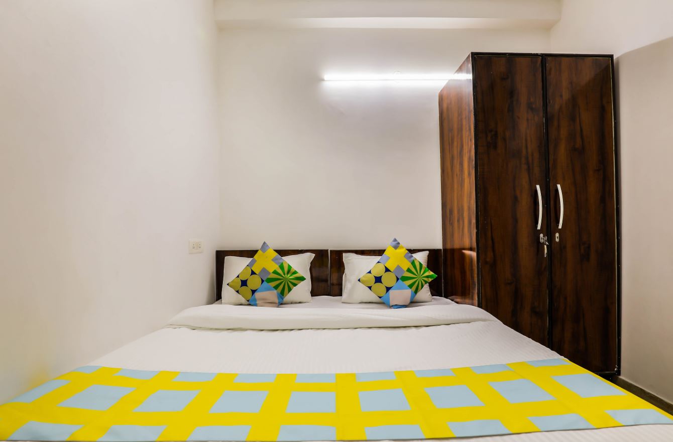 Elegant Stay, New Delhi 4