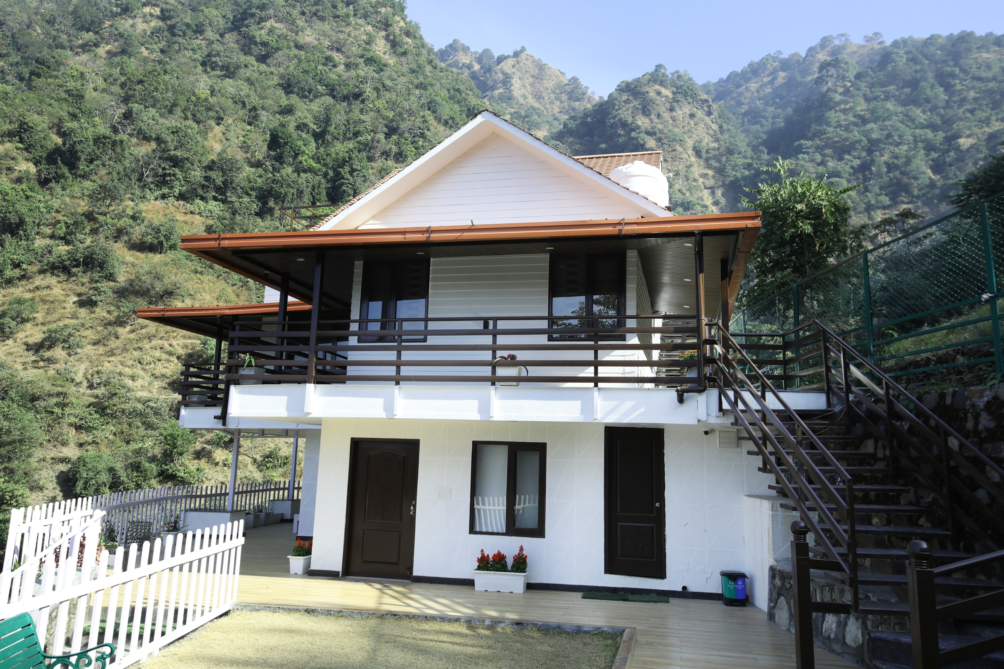 Madhuram Homestay, Dehradun 5