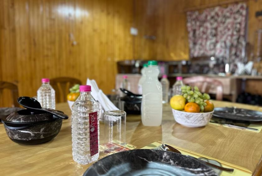 Zeezayn Huts & Resorts, Srinagar 4