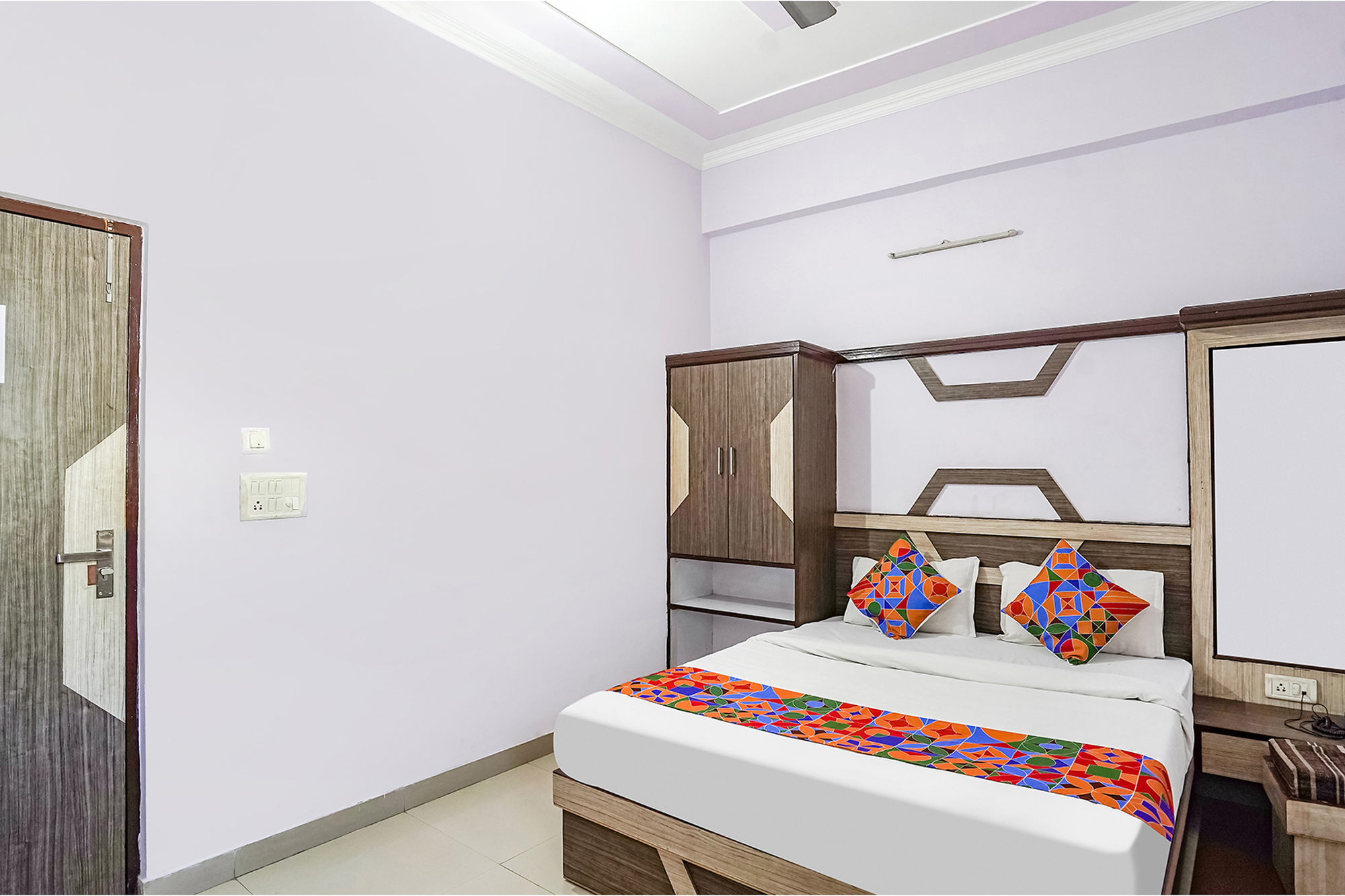 FabHotel White Castle, Agra 3