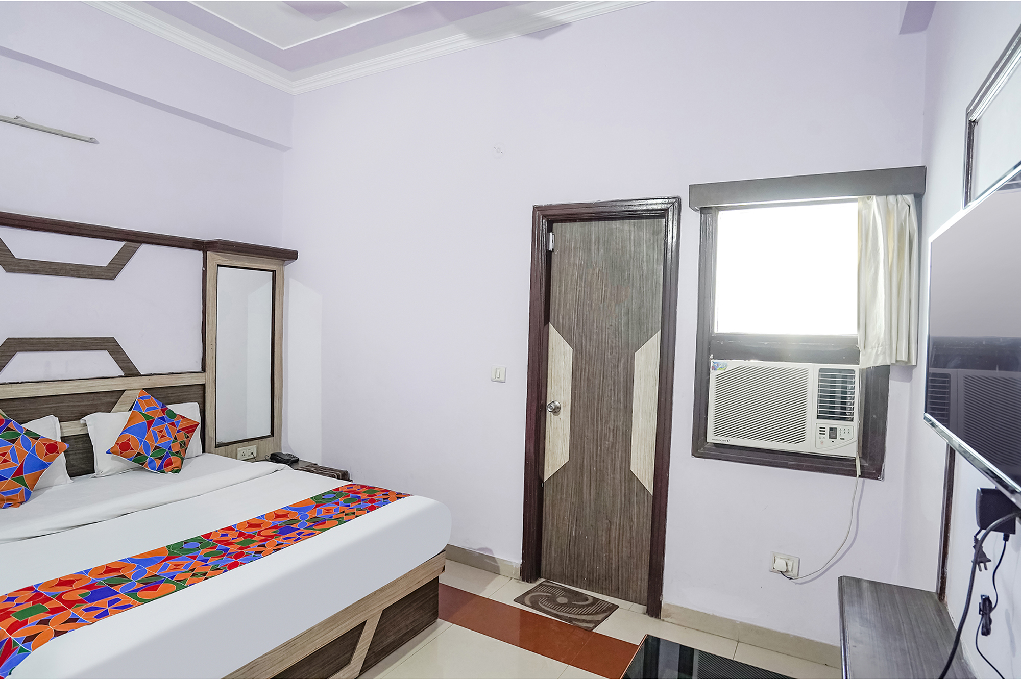 FabHotel White Castle, Agra 4