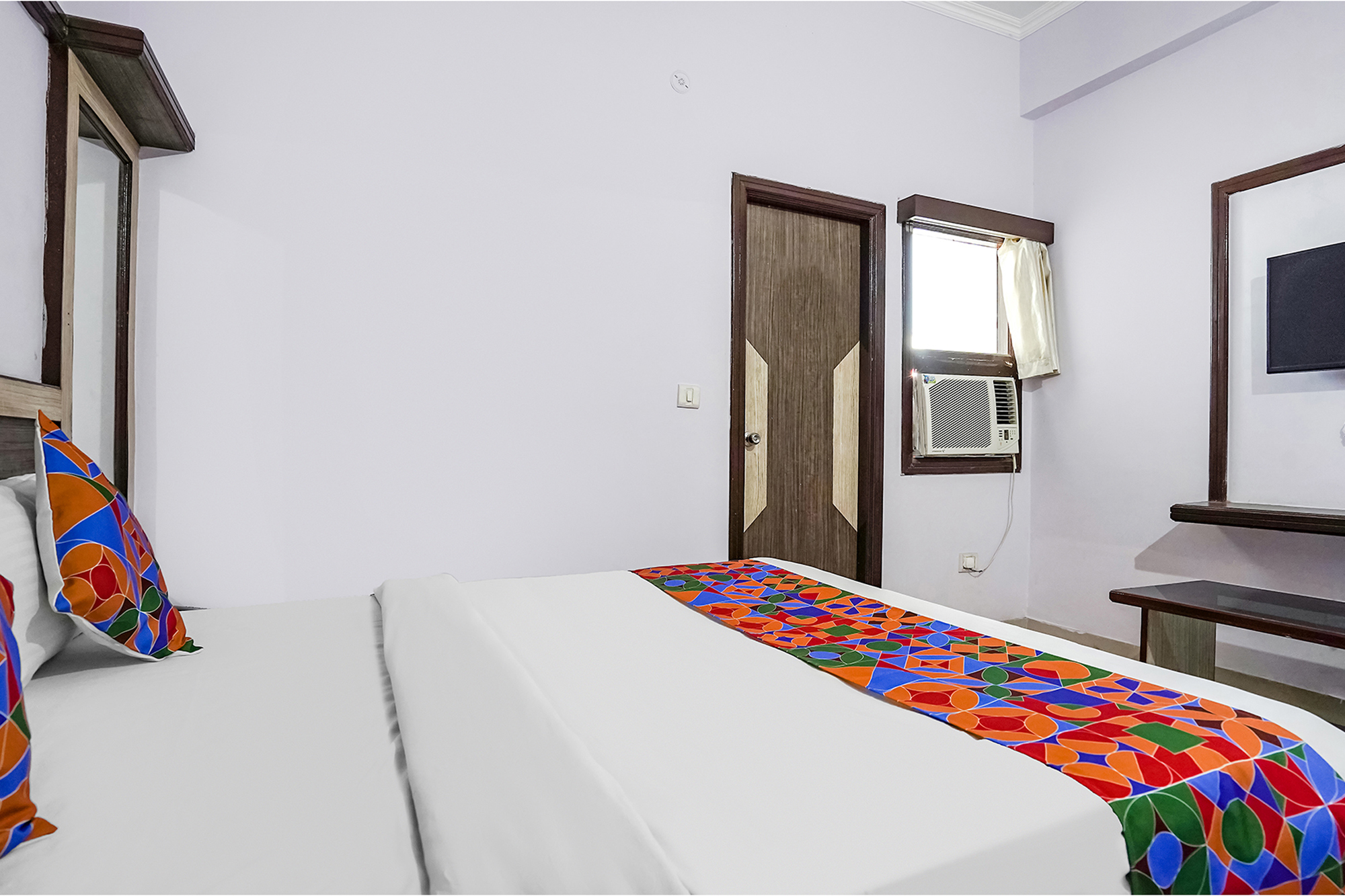 FabHotel White Castle, Agra 5