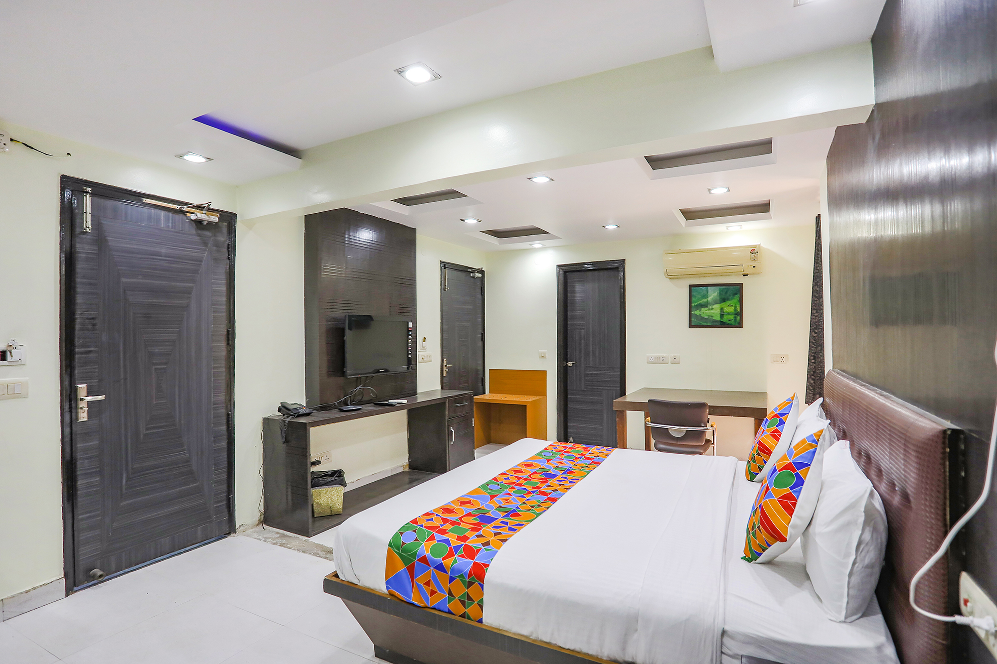 FabHotel Trio Continental, New Delhi 4