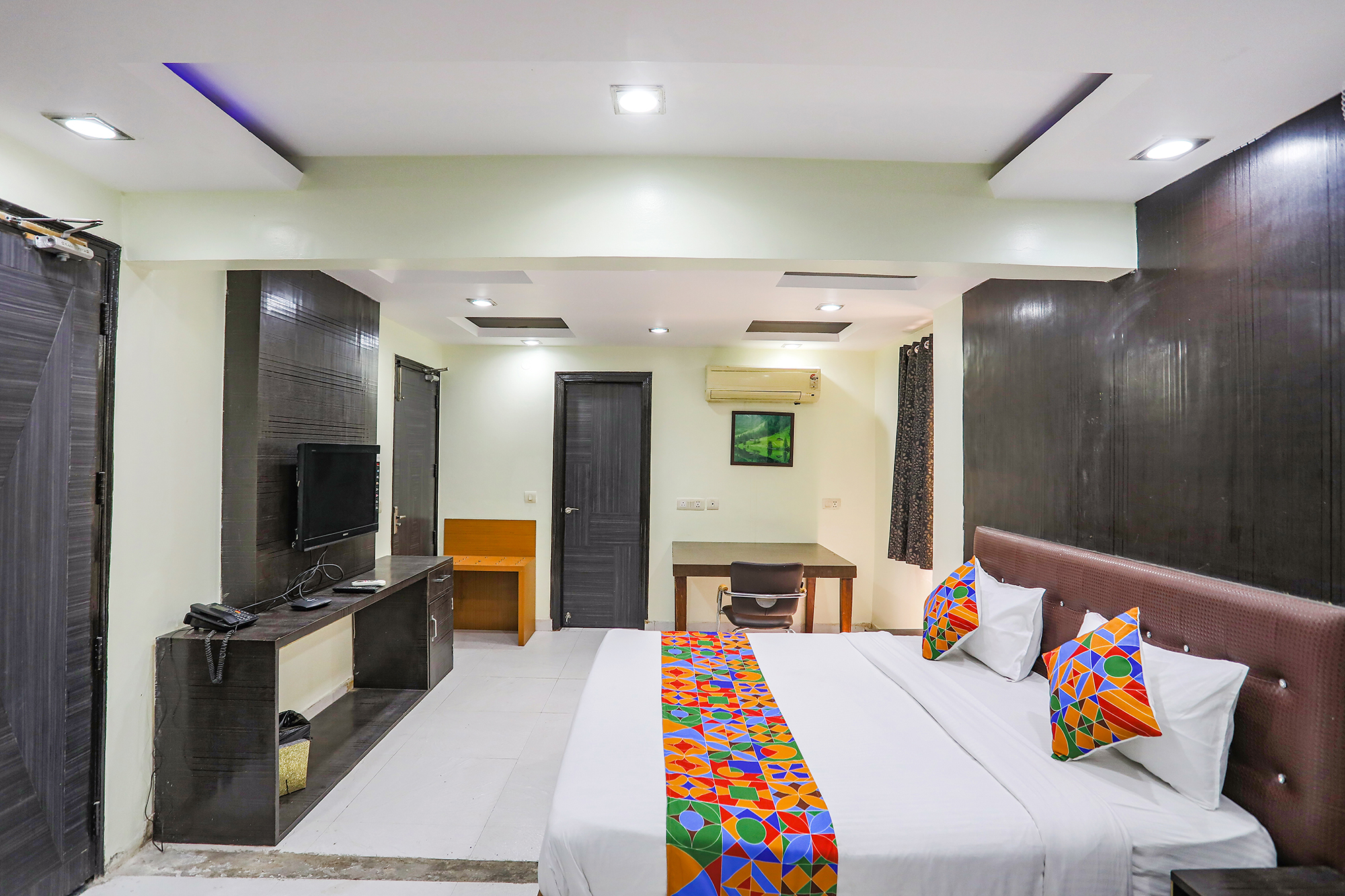 FabHotel Trio Continental, New Delhi 5