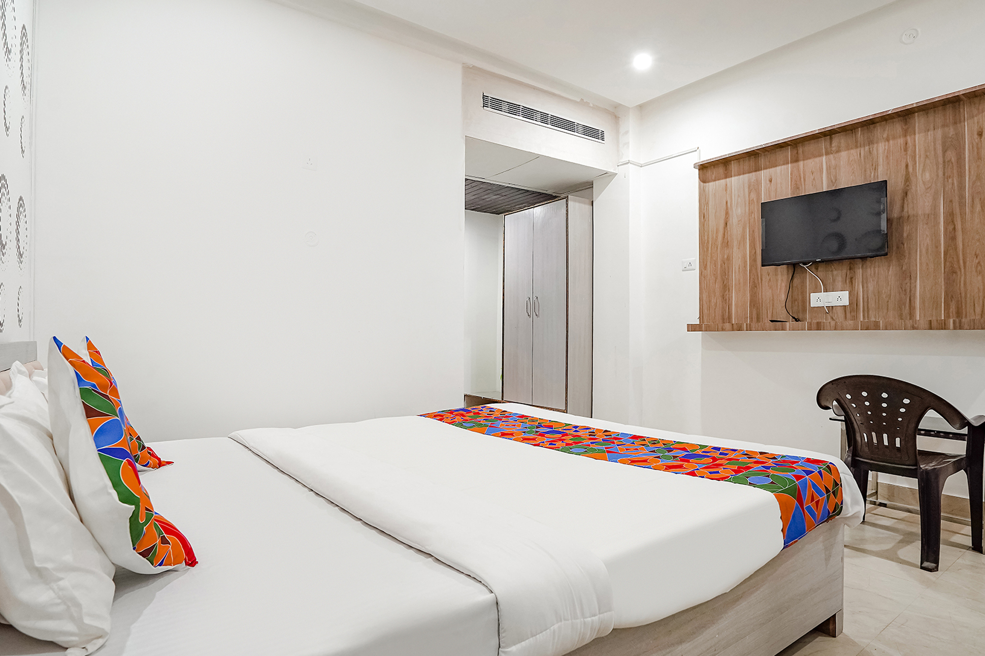 FabHotel Siddhi, Varanasi 4