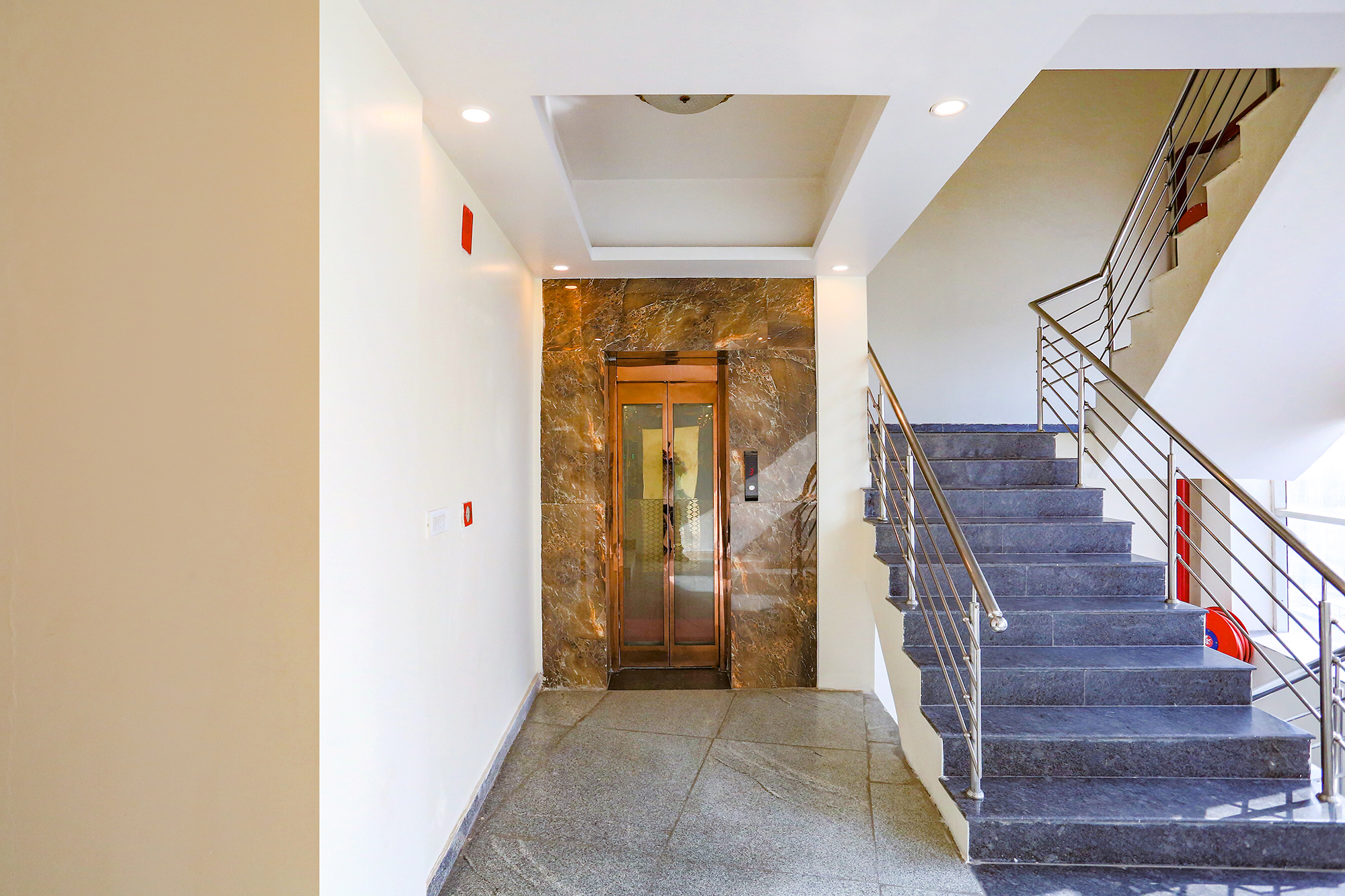 FabExpress Kapashera Residency, New Delhi 5