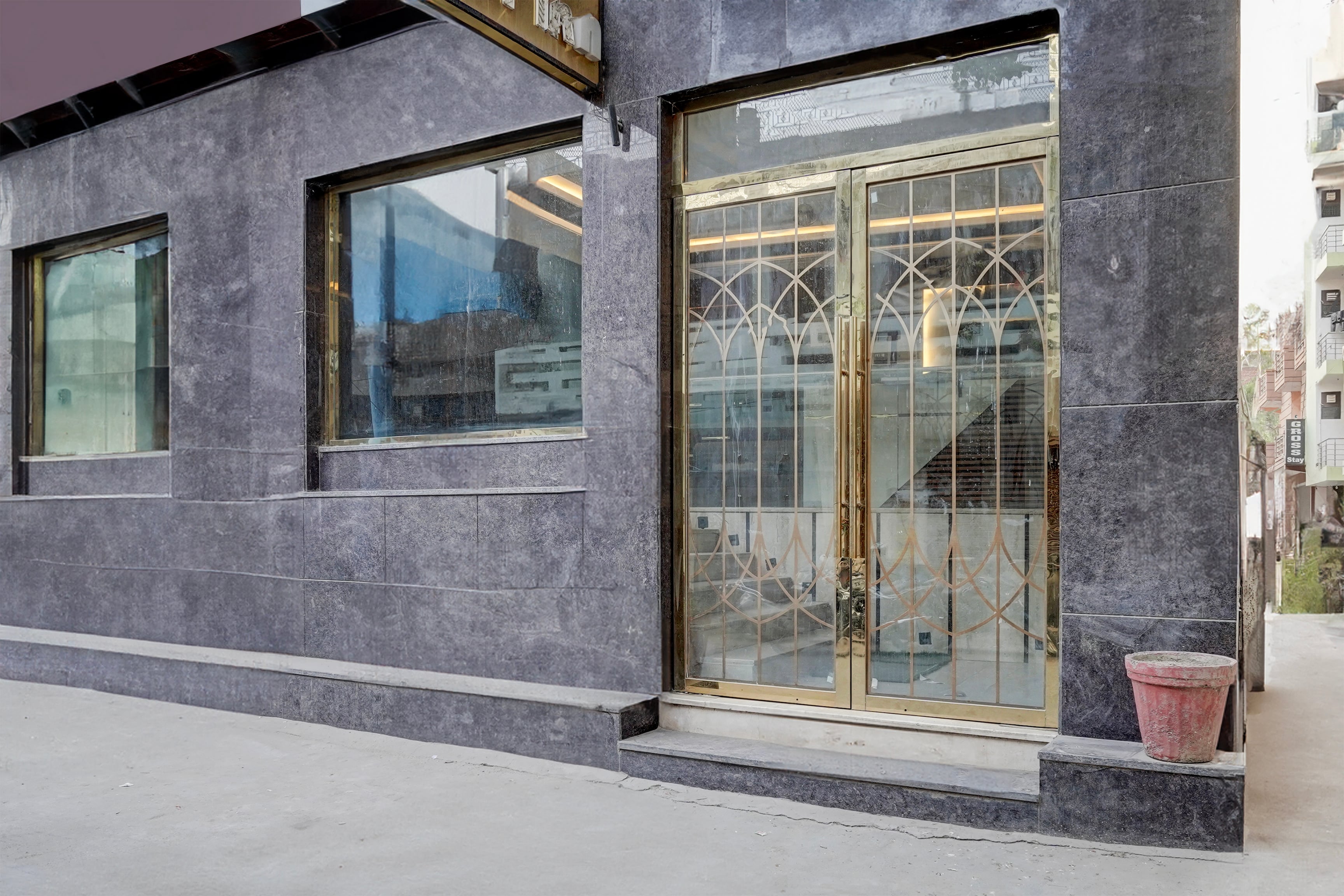 Super Townhouse Airport Road Delhi