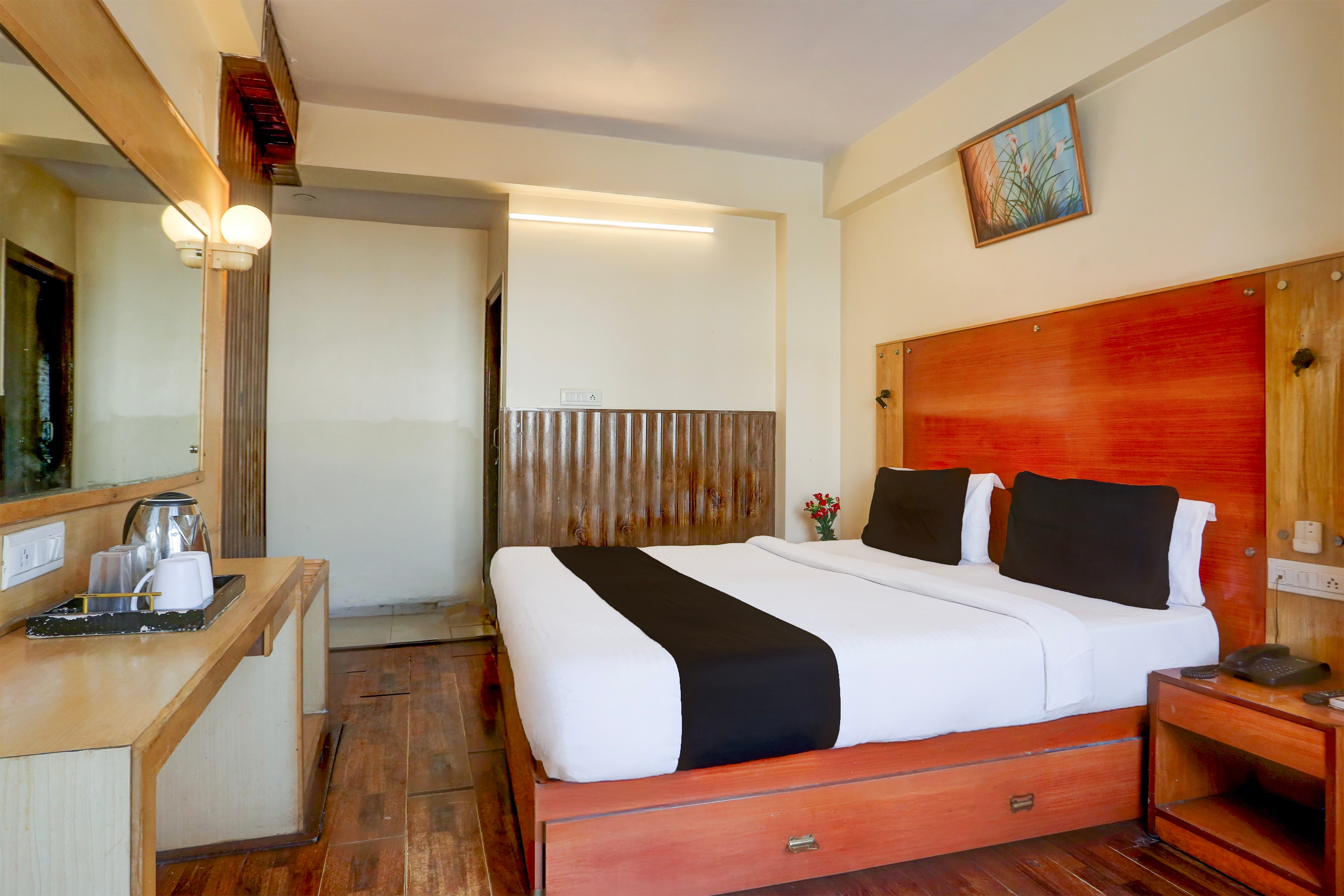 Townhouse Fateh Sagar Formerly Vatika Inn