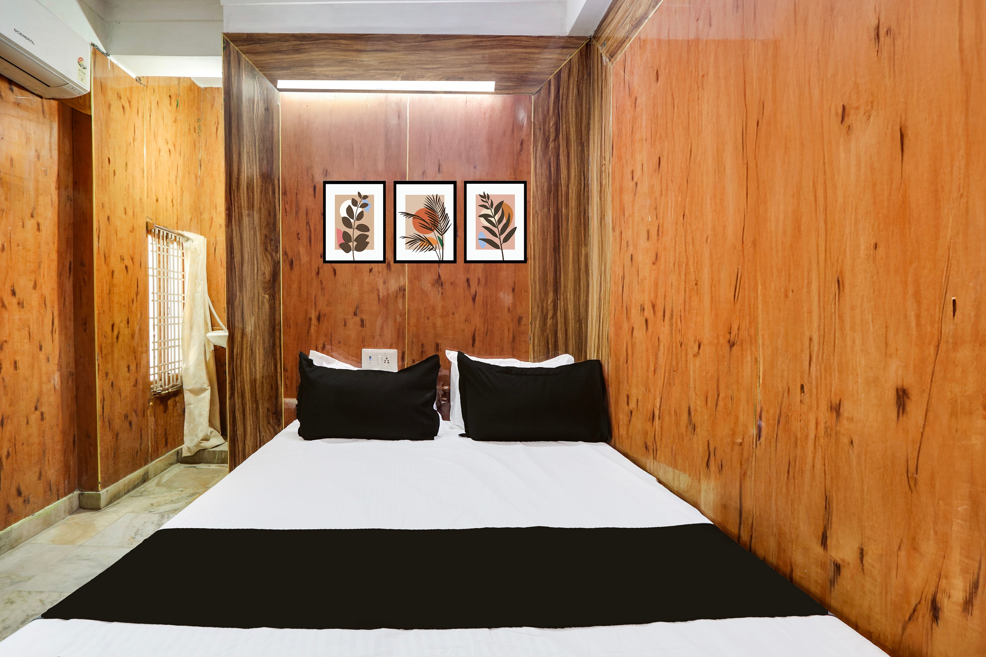 Hotel O Chowrasta Near Congress Bhavan