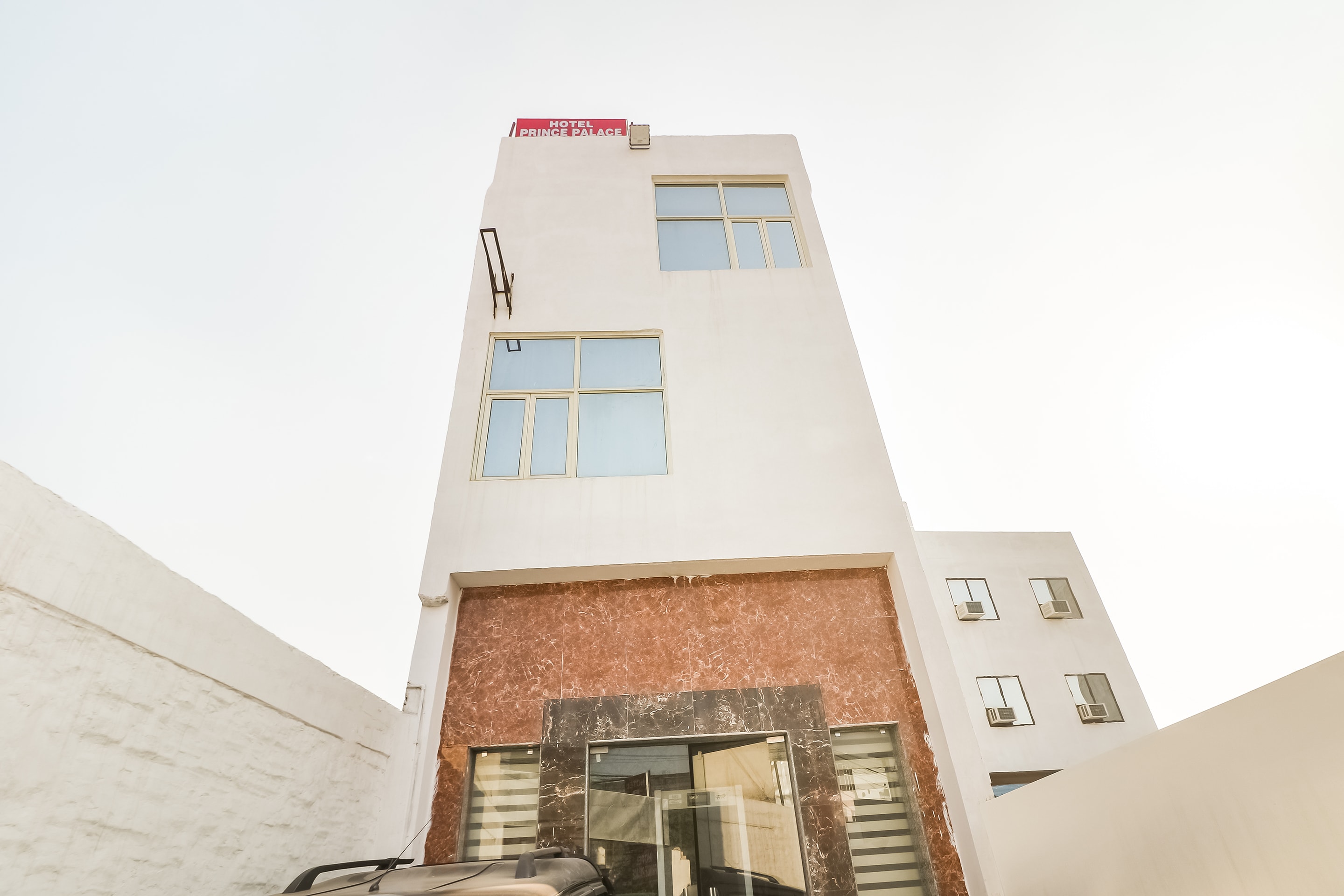 OYO 17389 PP Palace, New Delhi 2
