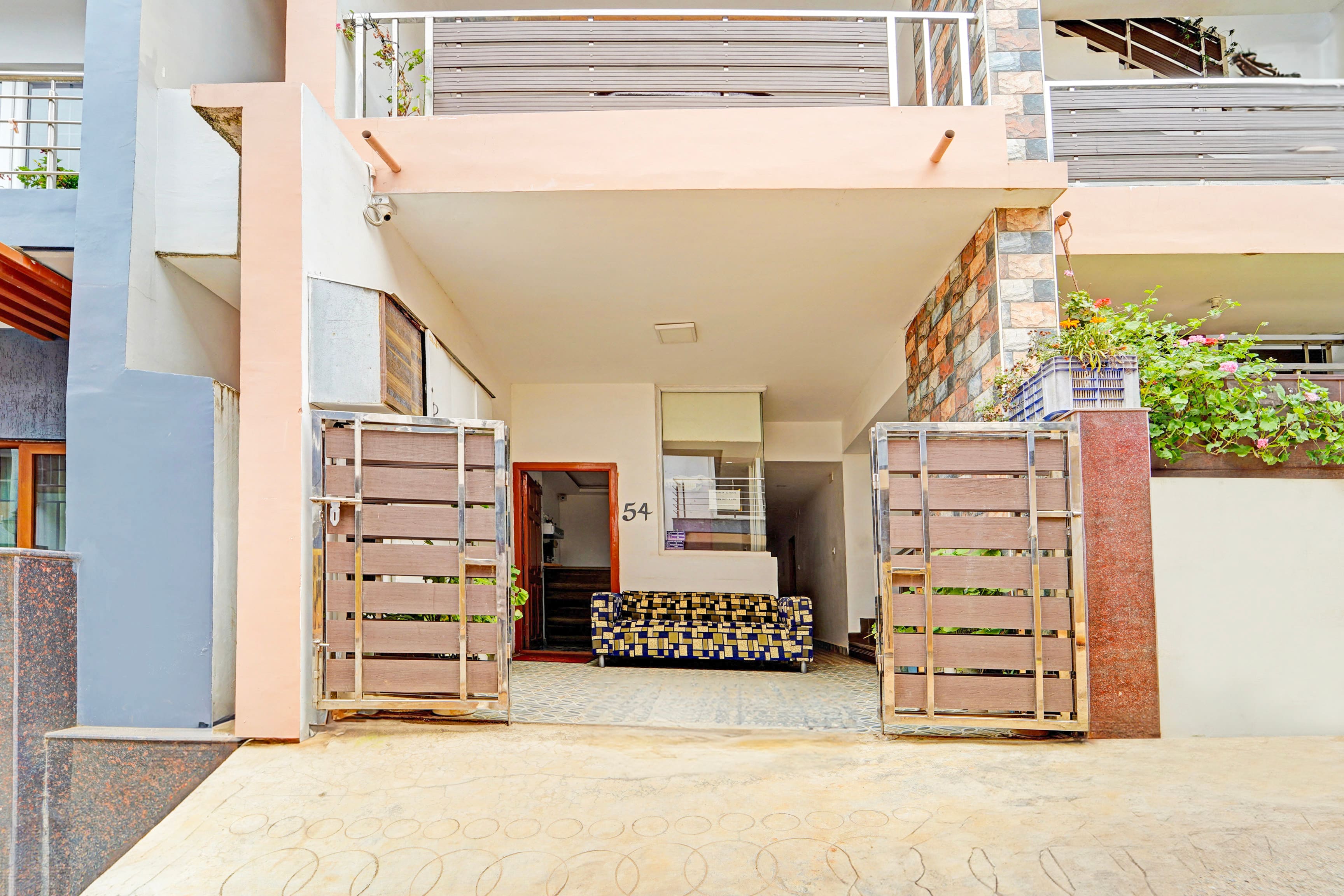 Super Hotel O Vijaynagar Road Formerly Anmol Peace Stay