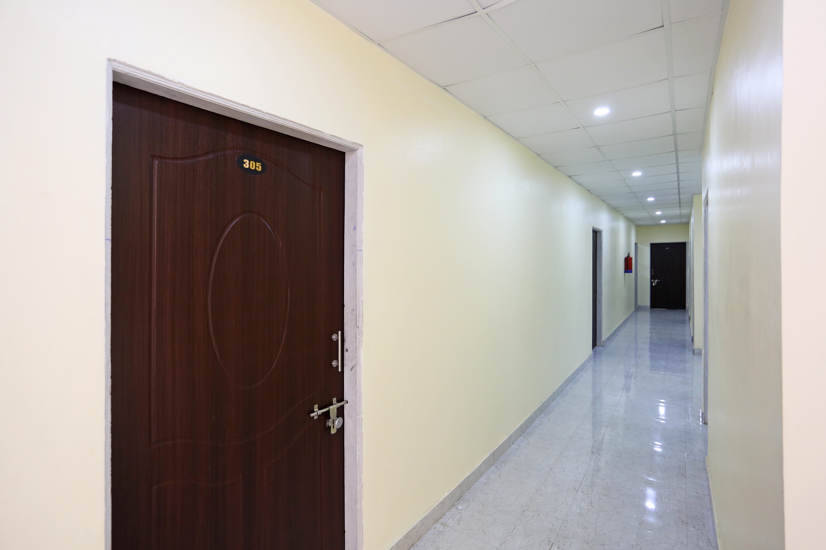 OYO 11547 Royal Treat, Cuttack 2