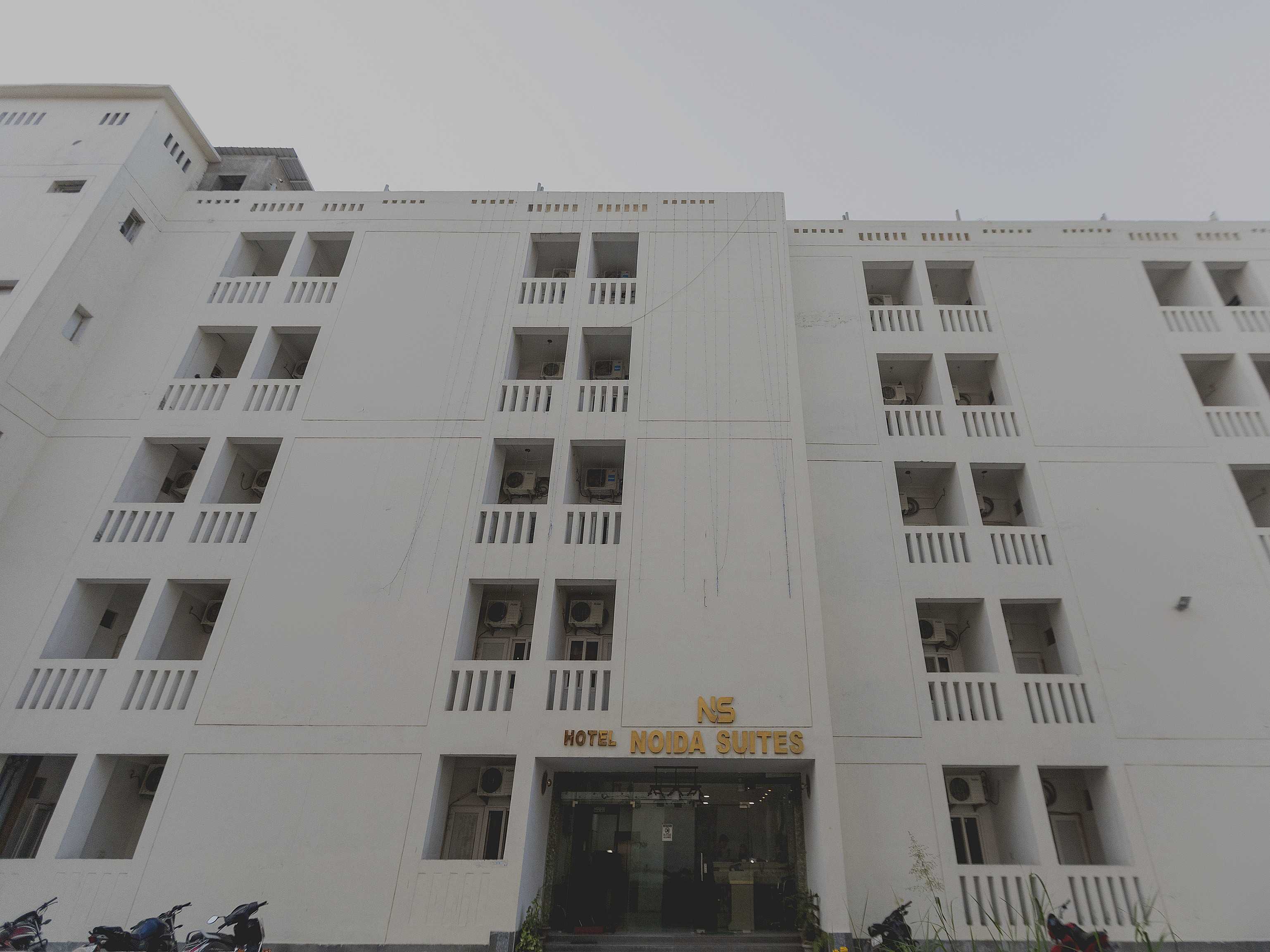OYO Flagship 64120 Hotel Noida Residency, Ghaziabad 2